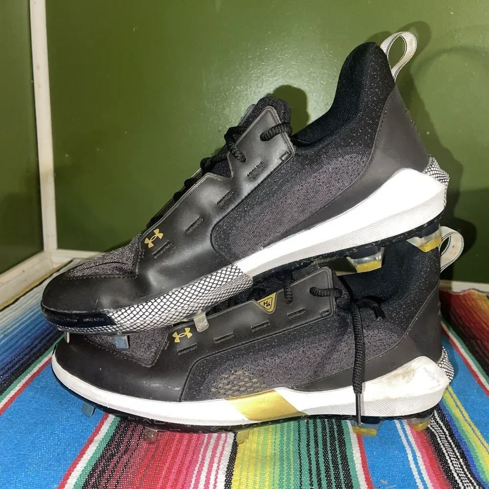 Under Armour Cleats Men 13 Harper 6  3024315-001 HOVR‎ Hygrid Metal Excellent